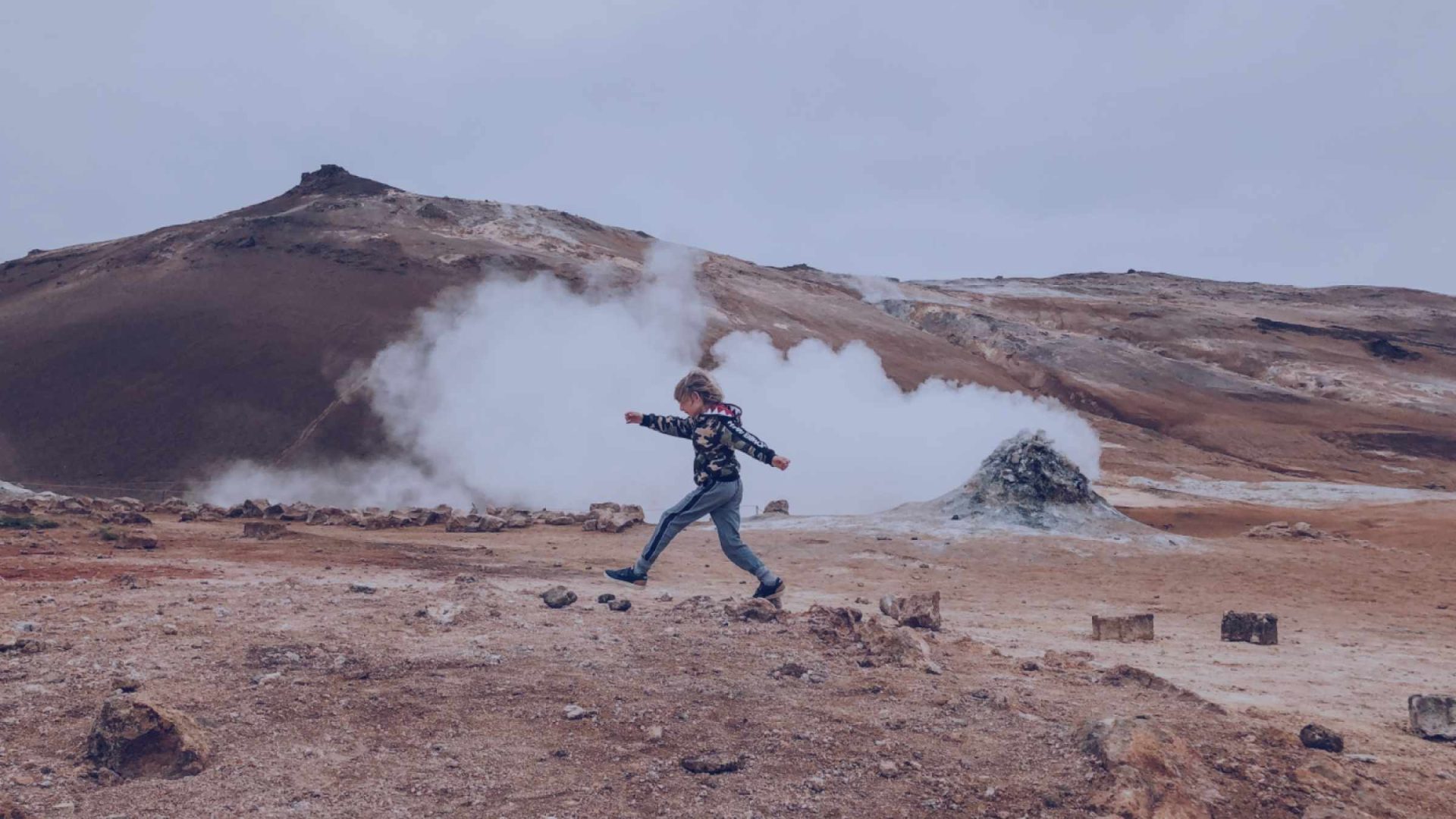 hero iceland c kaja wolnicka.jpg